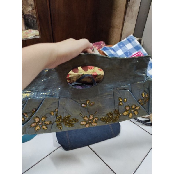Tas Pesta Manik- manik Bali Preloved