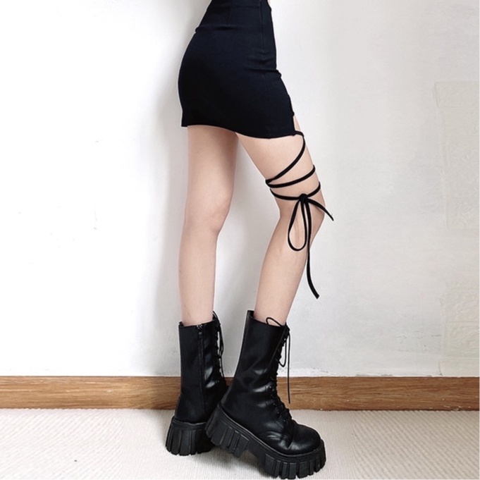 【AMY J】Strap Design High Waist Mini Skirt with Side Split 7046