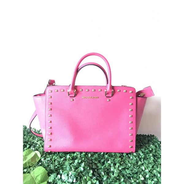 Michael kors preloved