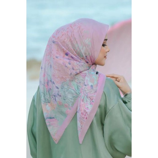 Buttonscarves Mermaid tea rose / disney VOAL new regular square