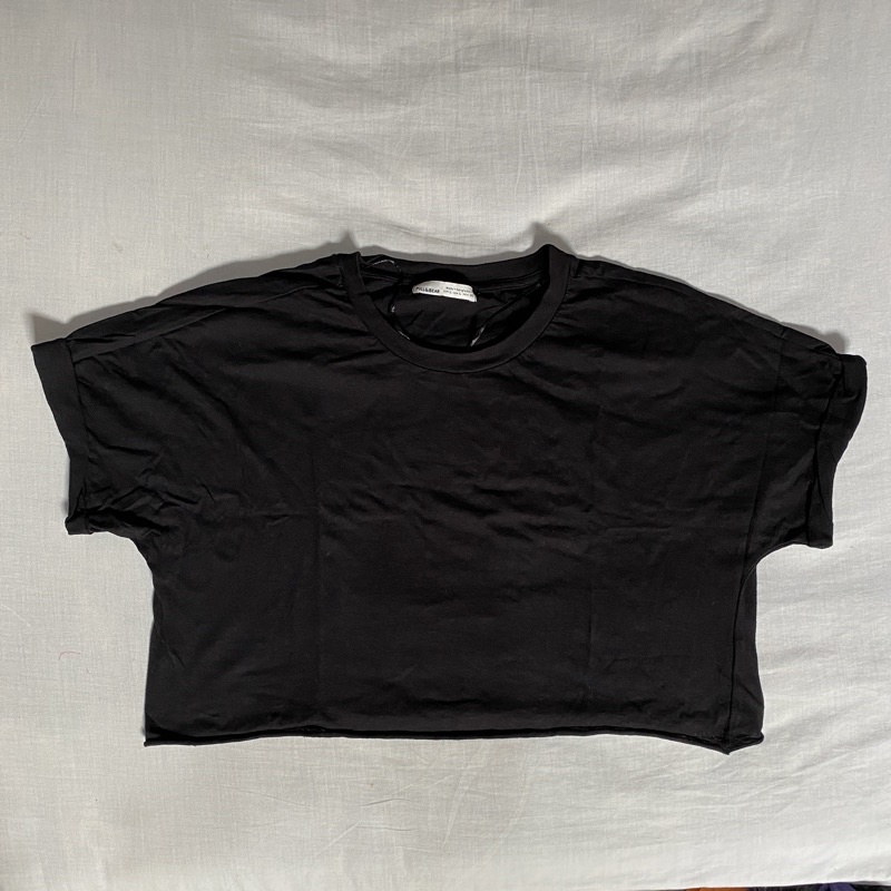 Preloved Crop Top Wanita Pull and Bear