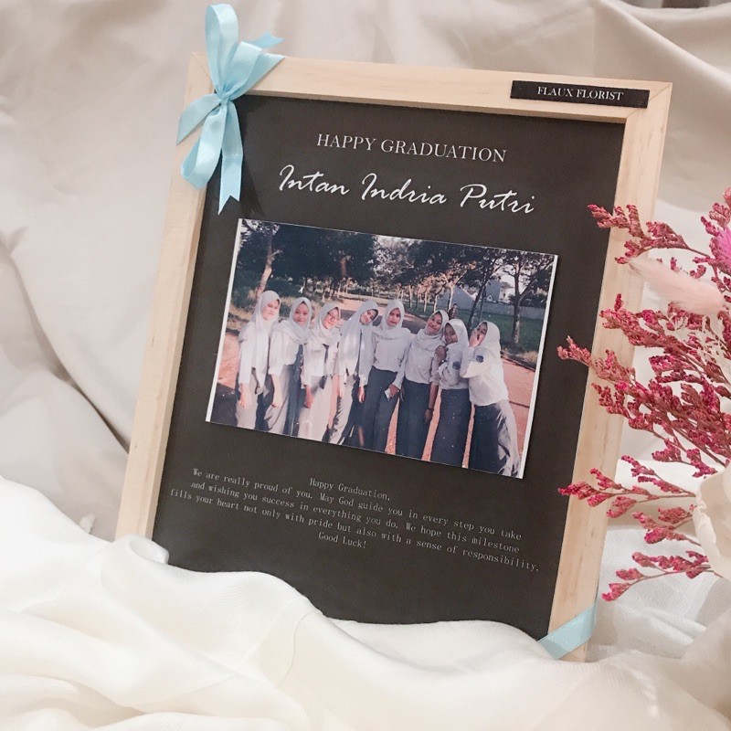 Frame foto/flower frame/ foto wisuda/ pigura foto