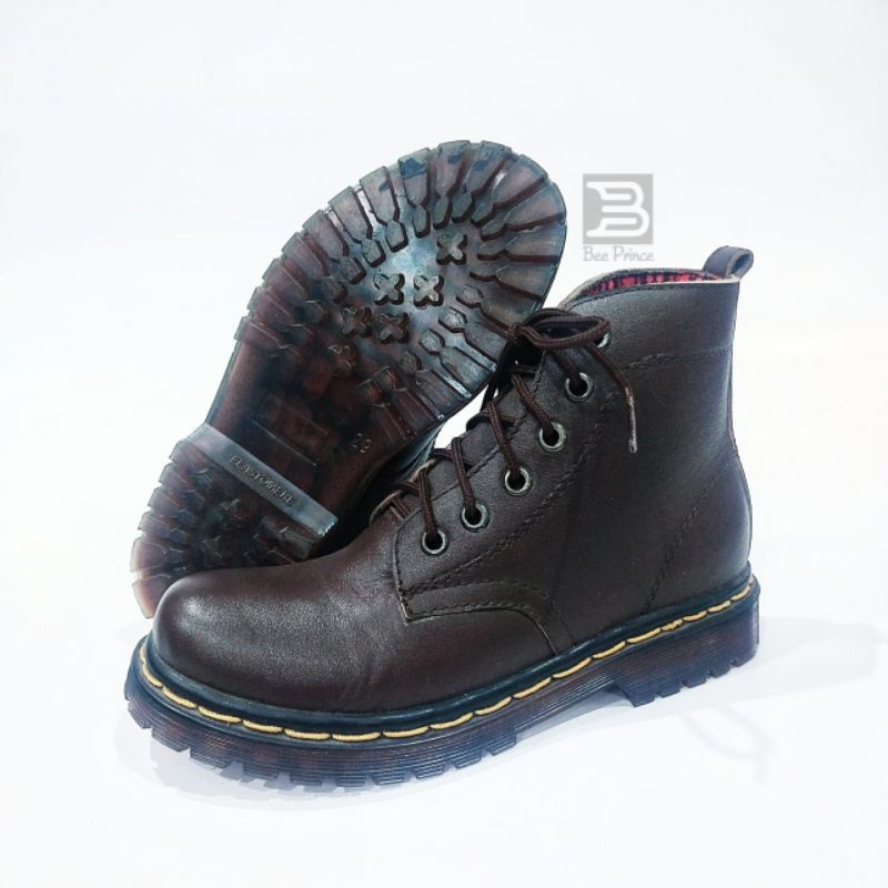 sepatu boot anak anak, sepatu boots anak kulit, sepatu docmart boot anak ,sepatu boots anak keren, boot anak bagus, sepatu boots anak anak