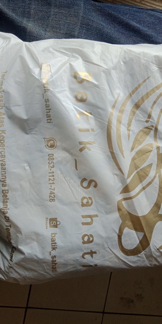 Set Batik Couple Adara Black (kemeja Batik, Rok Batik, Kebaya Adara Black)