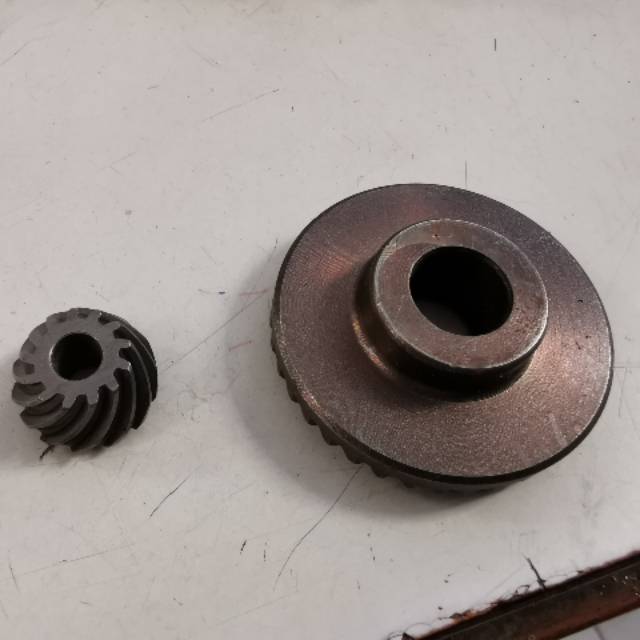 Gear Gigi Nanas Mesin Gerinda Maktec MT90 / MT-90 / MT 90