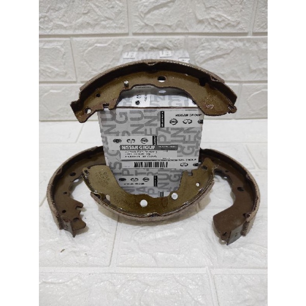 KAMPAS REM BELAKANG DATSUN GO BRAKE SHOE BELAKANG DATSUN GO