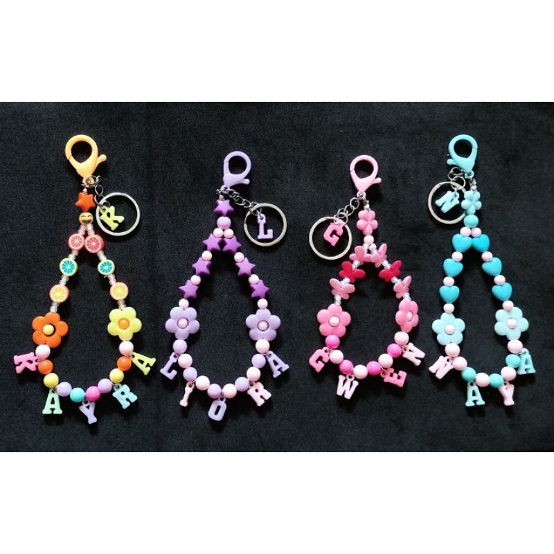 Gantungan kunci manik by custom bisa request nama/warna TIDAK PO
