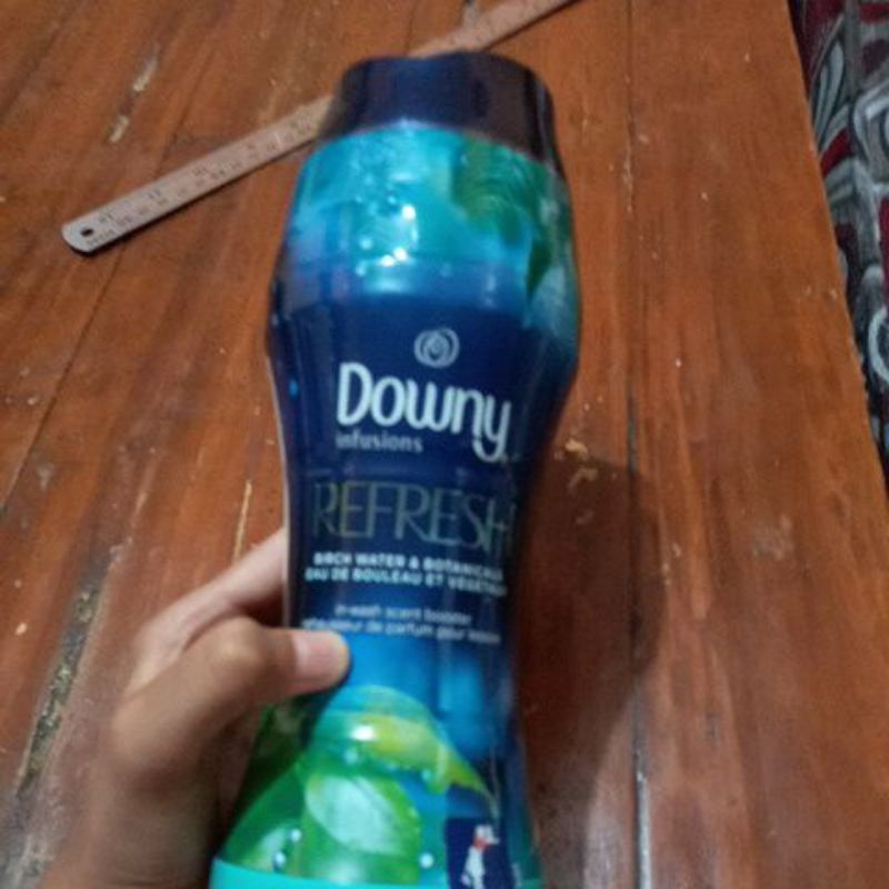 pewangi laundry downy