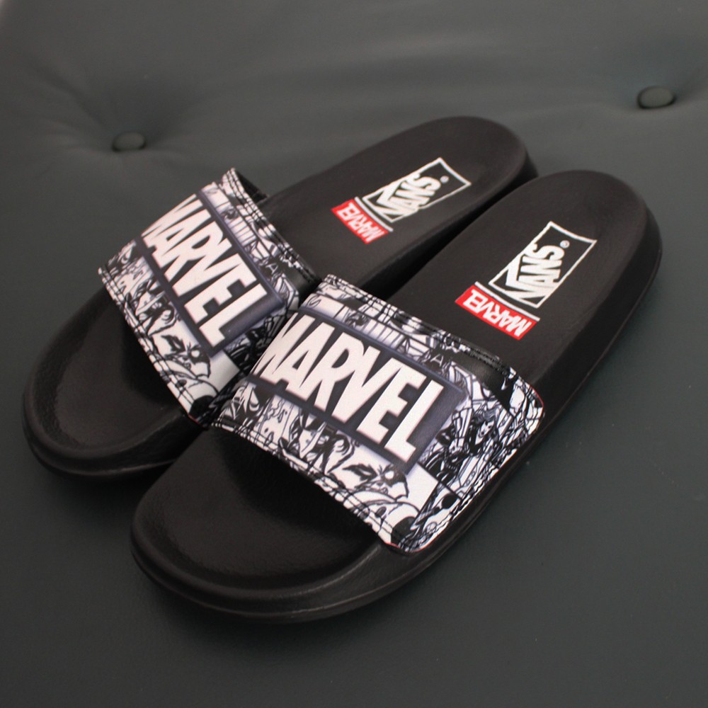 Sandal Selop Pria Wanita Sendal Distro Casual Slip On Slide Marvel Comic Hitam