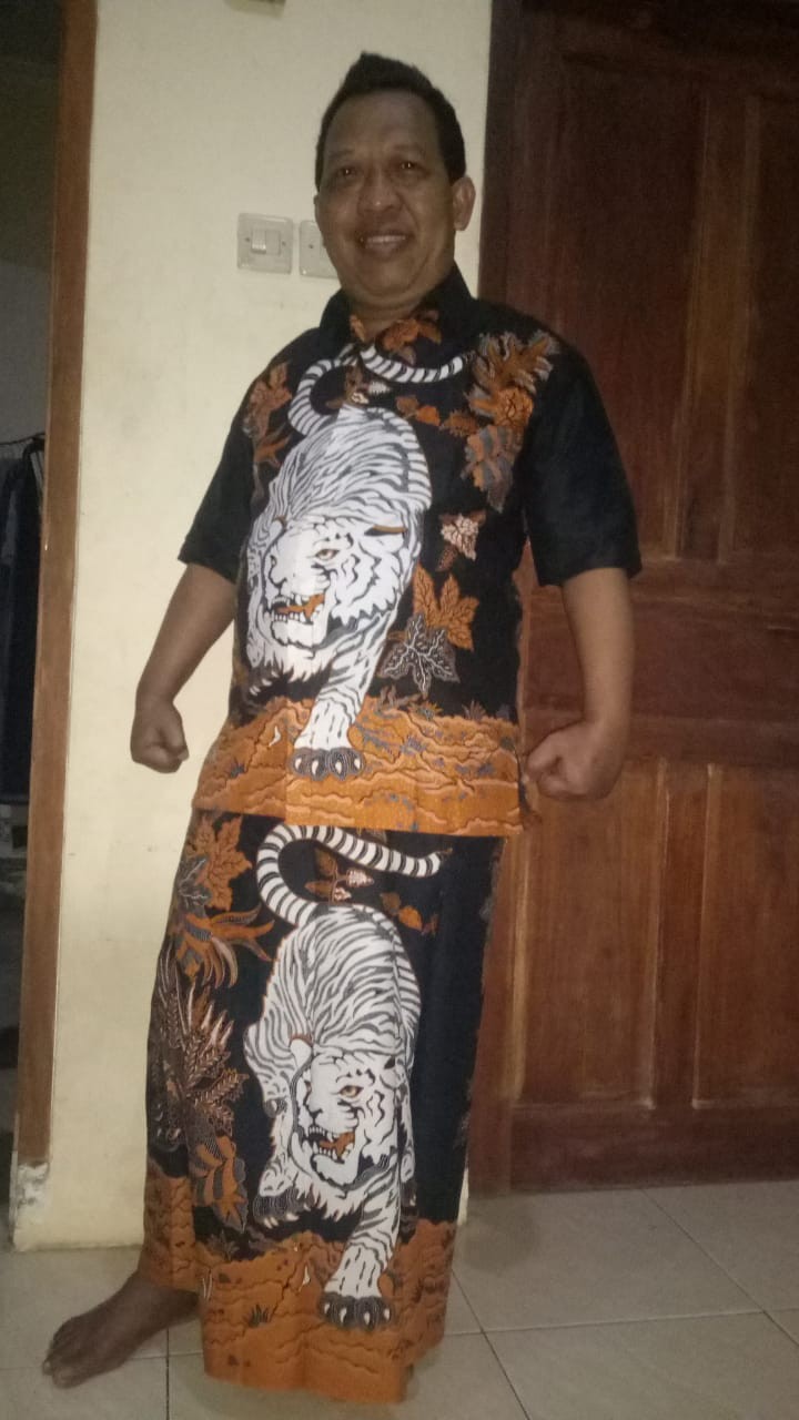 Setelan Sarung Kemeja Koko Batik Solo Trendy
