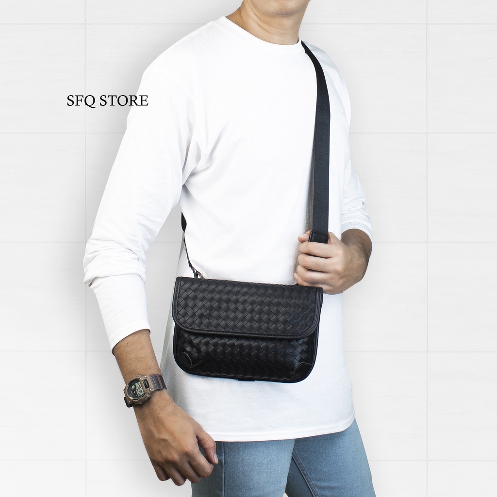 Tas Selempang Kulit Knitted Leather Black- Slingbag Zip Pocket Impor