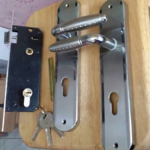 Kunci pintu rumah komplit / kunci pintu rumah ukuran besar/ gagang pintu/body kunci pintu rumah