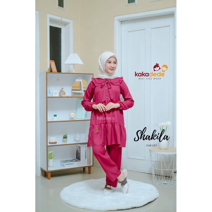 Oneset Anak Shakila  By Kakadede