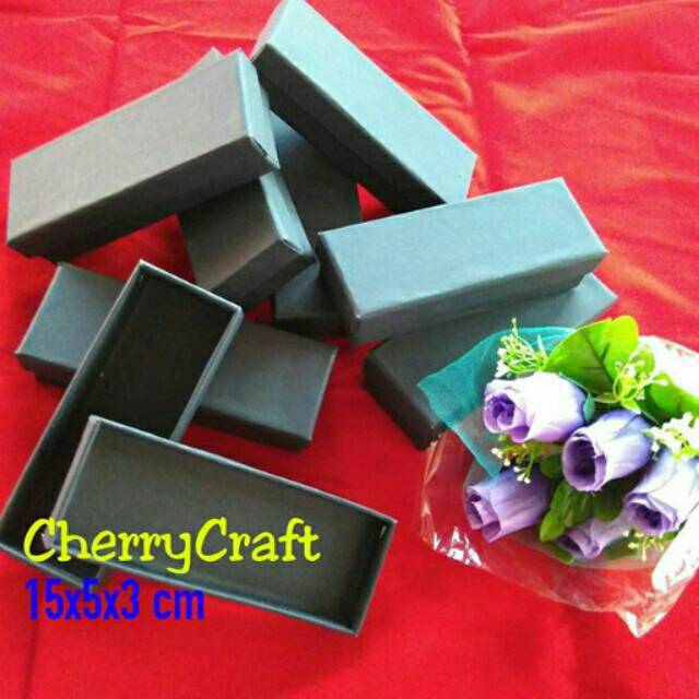 

Black Box/ Kotak Kado Hitam