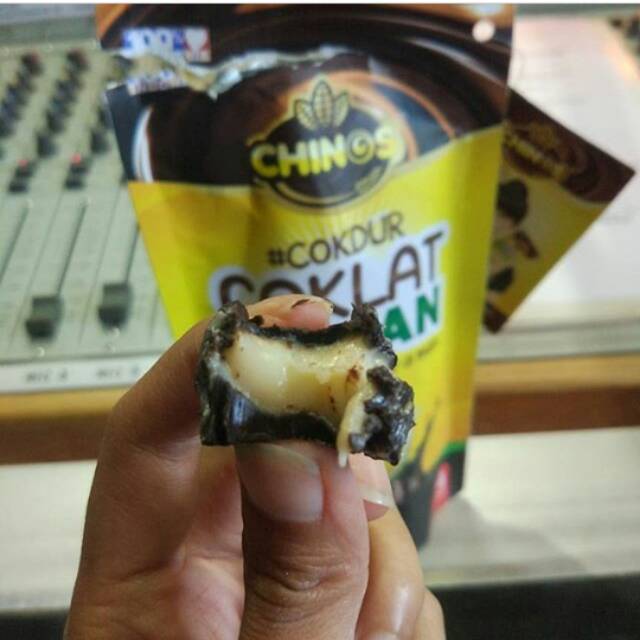 

Chinos Chocolate Padang