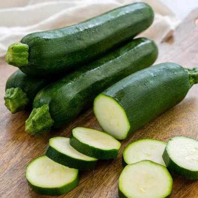 

Zucchini 1kg / Terong Italia / Courgette