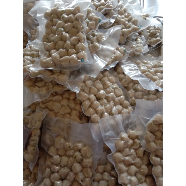 

Tanpa tusuk 60 butir #cemilan Bandung