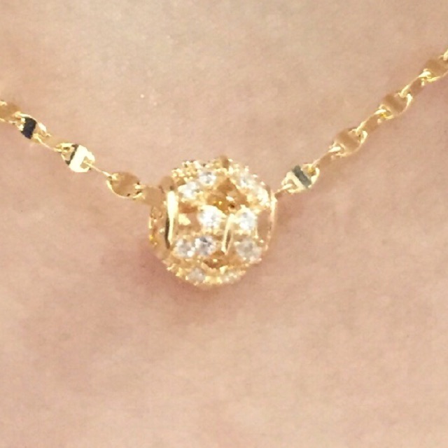 Liontin tlusup emas bola kadar 375 berat 0.76 gr