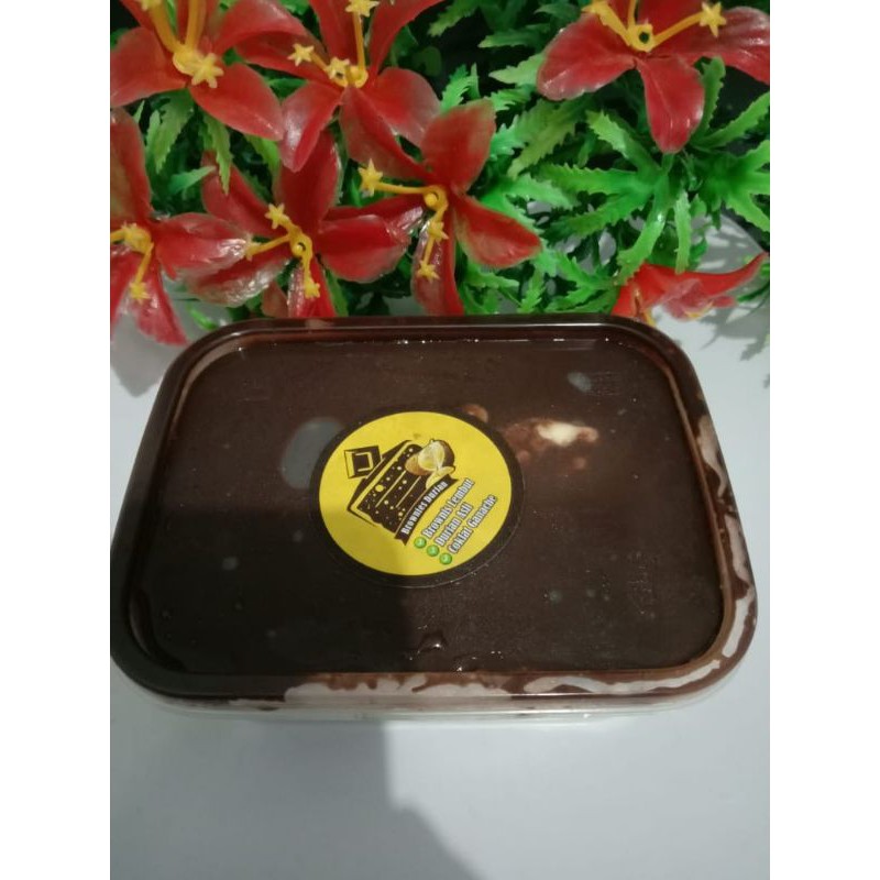 

desert box brownis durian