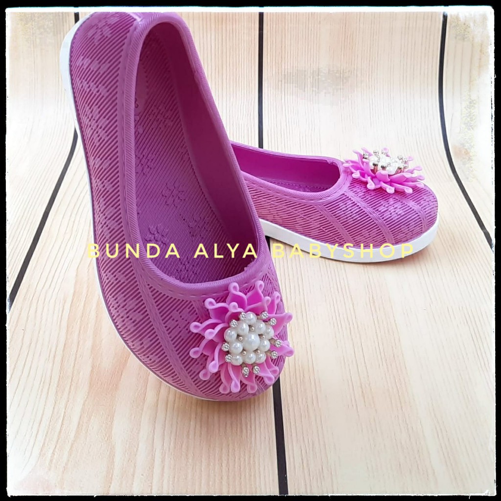 Sepatu Anak Perempuan Usia 1 Tahunan Size 20 - 21 Lentur - Sepatu Slip On Cewek Anti Licin PINK Karet Anti Licin