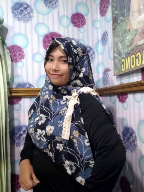 Jilbab instan segitiga/segitiga instan/segiempat instan/instan segitiga/hijab instan/jilbab instan