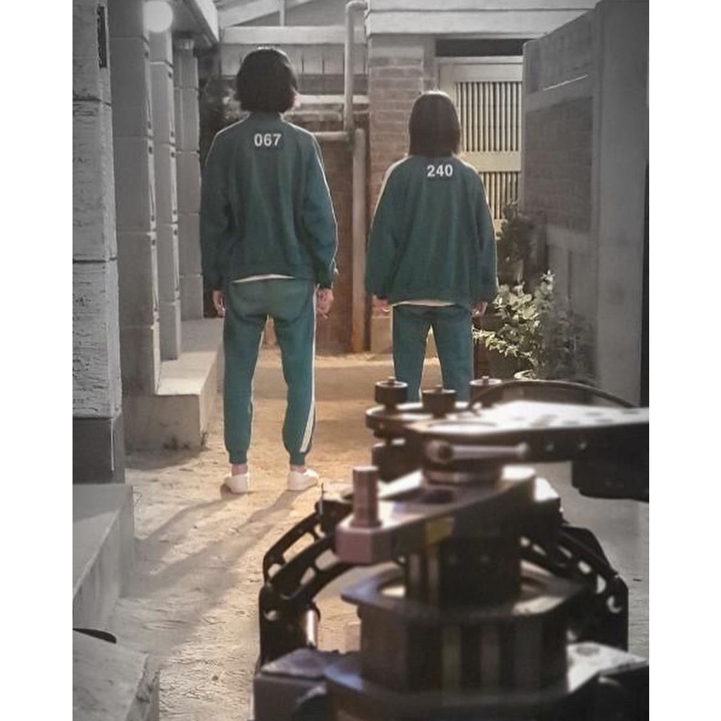 Jaket Pria Wanita Couple Terlaris Squid Game Drama Korea NTLIX Pemain 240 067