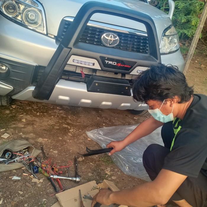 tanduk depan mobil toyota rush/terios lama