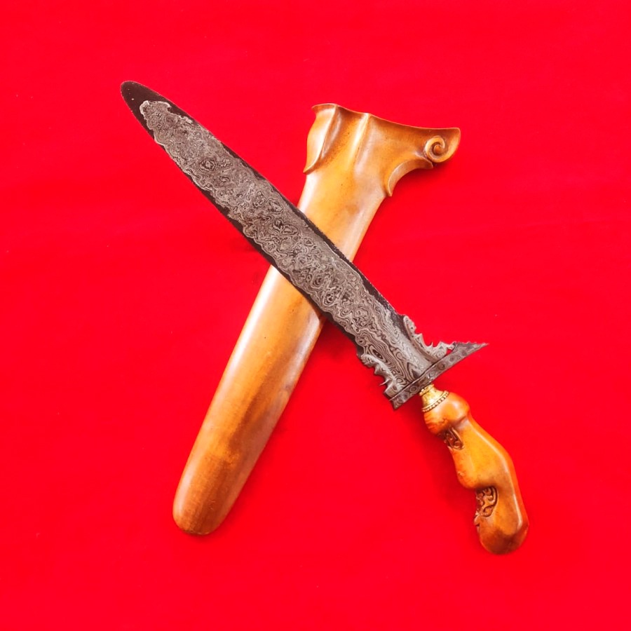 Keris Sepuh Betok Omyang Pejetan Tangan Pamor Wos Wuttah Pajajaran