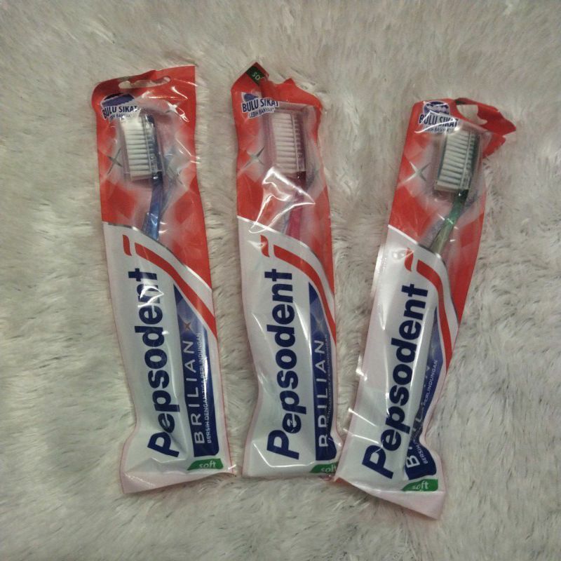 Sikat Gigi Pepsodent Triple Clean dan Brilian