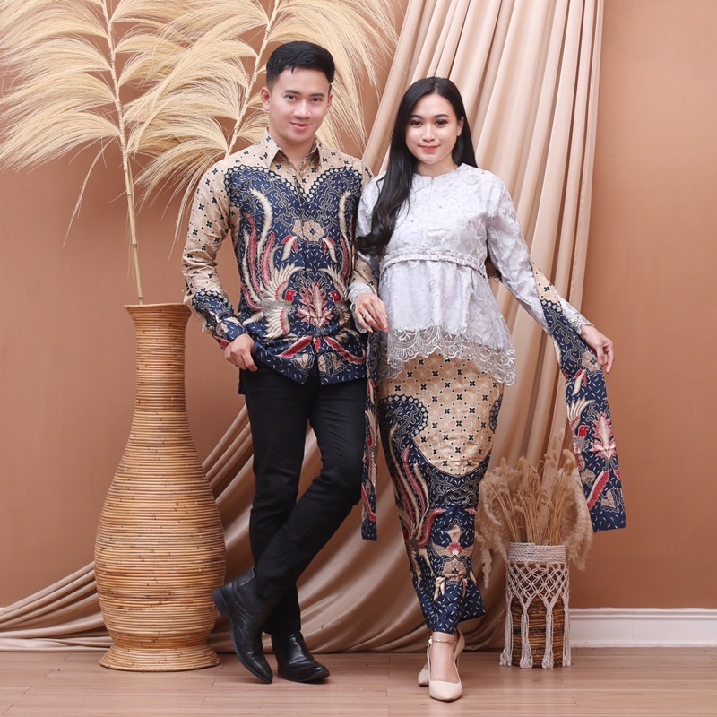 Batik Couple Kebaya Modern Kebaya Tunangan Kebaya Wisuda Kebaya Couple Kebaya Tunik Kebaya Kondangan Kebaya Lamaran