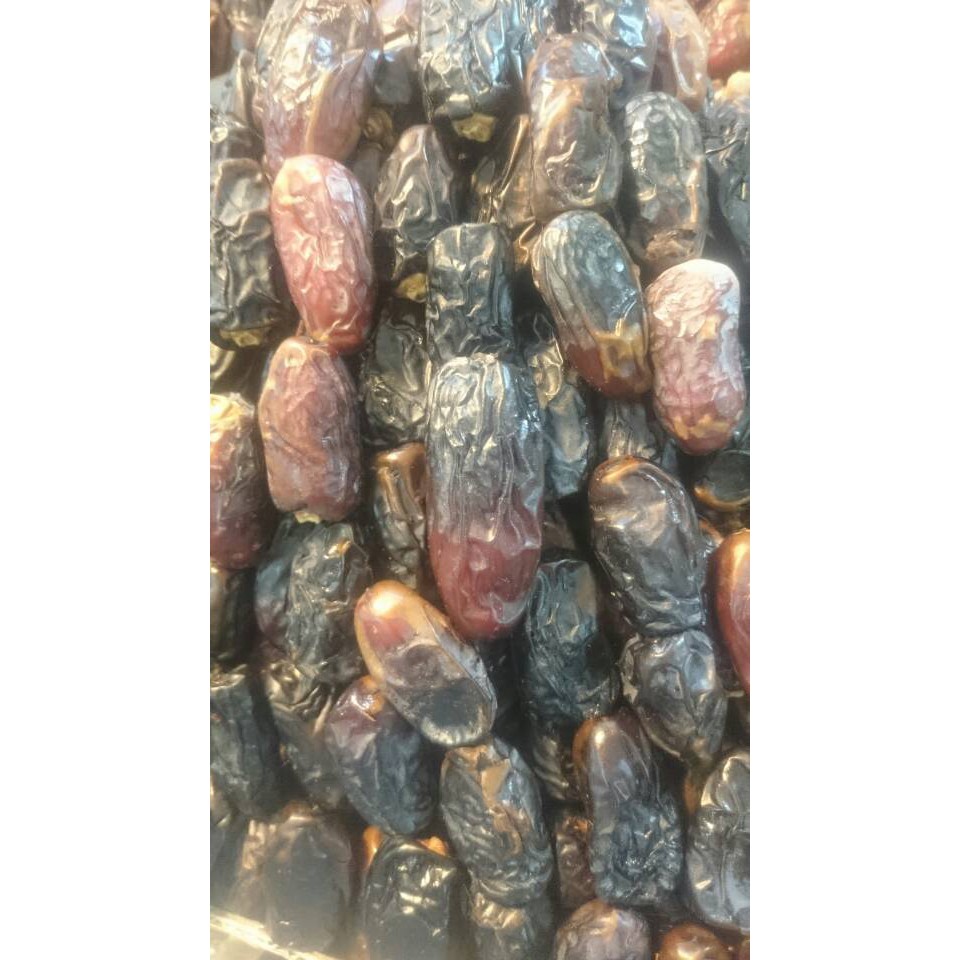 

Kurma Madinah Emirat Oleh Oleh Haji