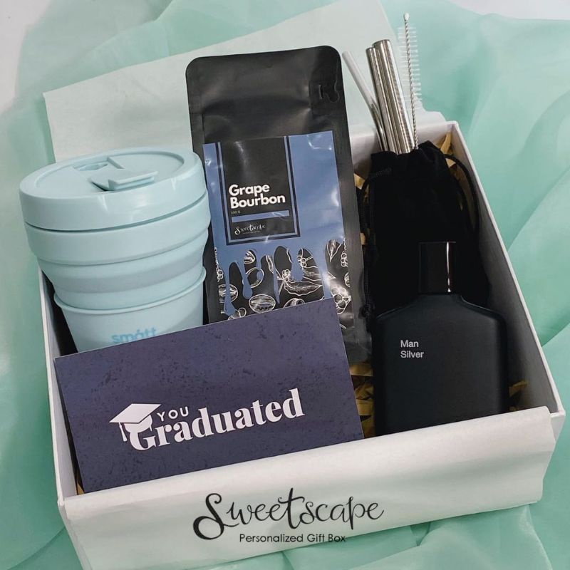 

Gift Box Package 332-Paket Hampers 332 - Parcel Wisuda - Kado Wisuda