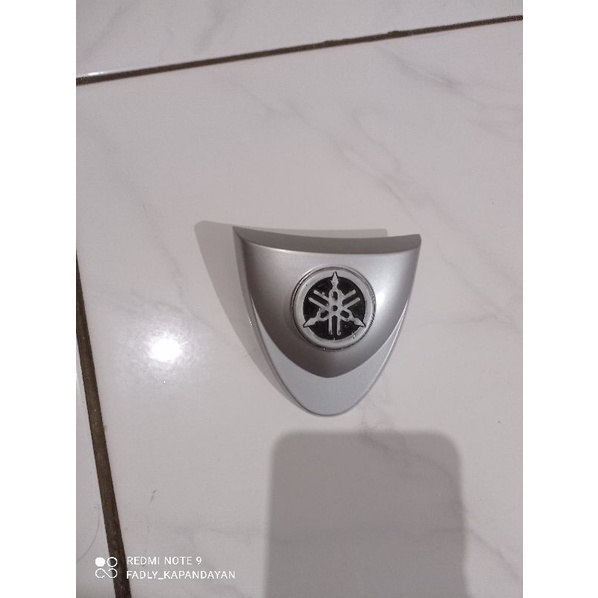 emblem dasi yamaha fiz r,vega r lama.