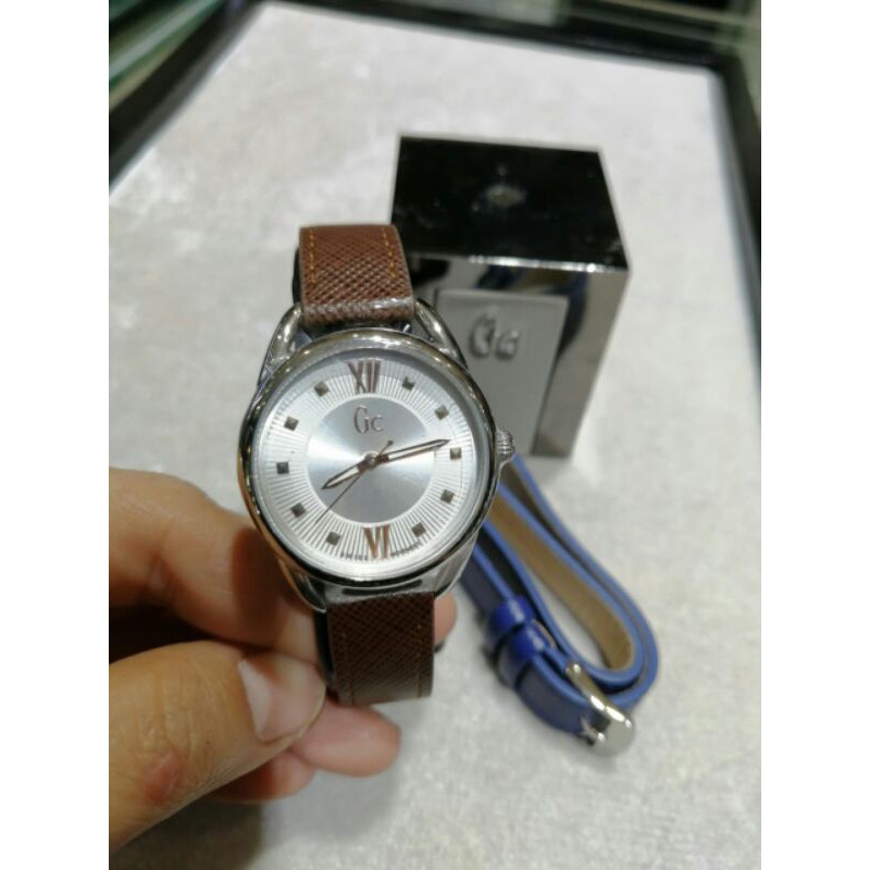 guess collection jam tangan wanita