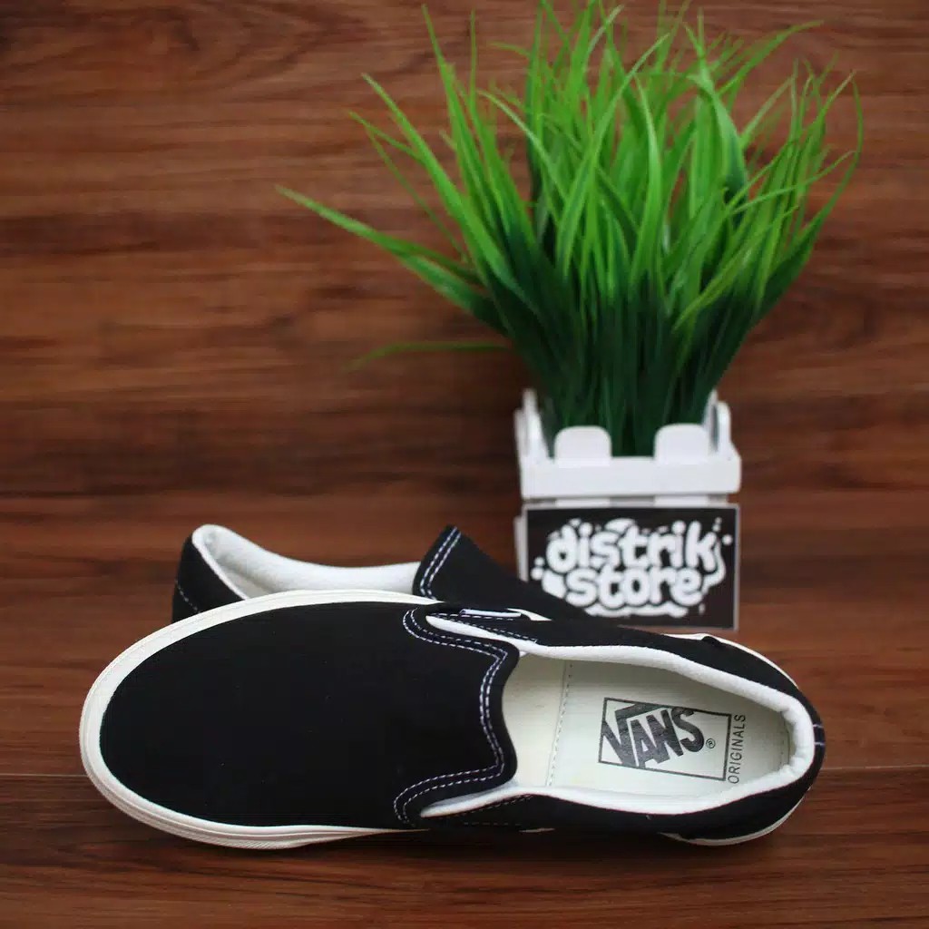 Sepatu Vans Casual Pria Slip On Murah Oldskool Sekolah Kuliah Keren Terlaris