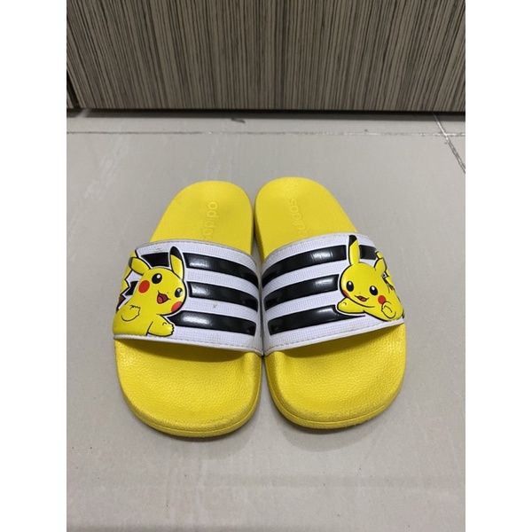 Preloved sandal anak Adidas X Pokemon Adilette Shower Slides size 31
