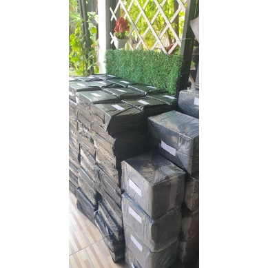 Tisue Toilet roll embosse tidak ada tulang tengah / non core isi 10 roll