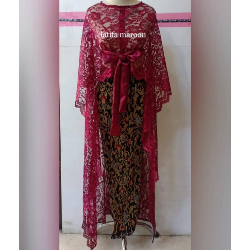 KEBAYA LONG CAPE BROKAT