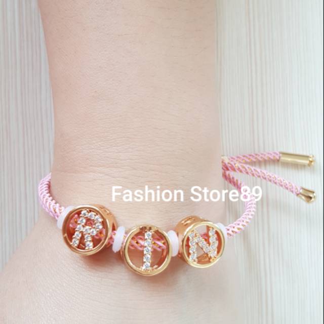 Gelang tali inisial/ gelang charm tali / gelang inisal nama tali titanium import / gelang serut tali