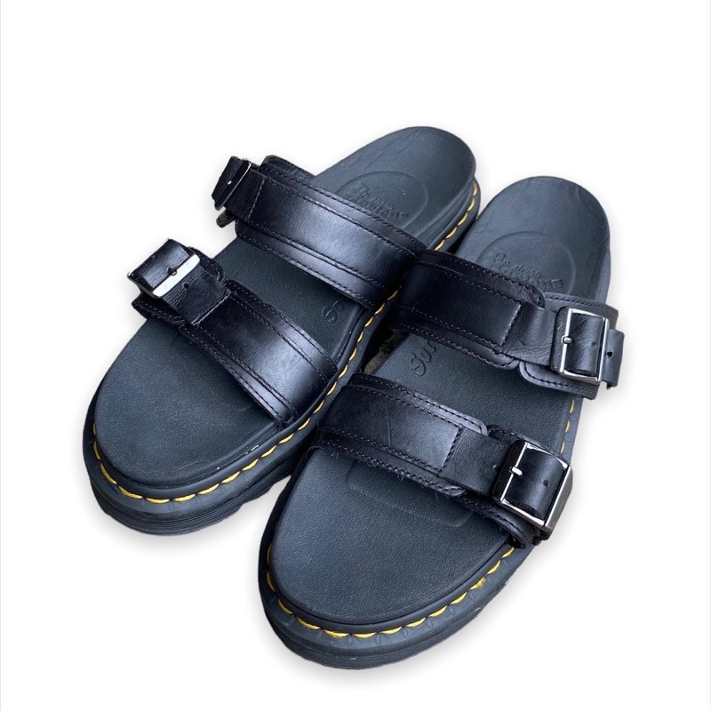 Dr. Martens Myles Sandal