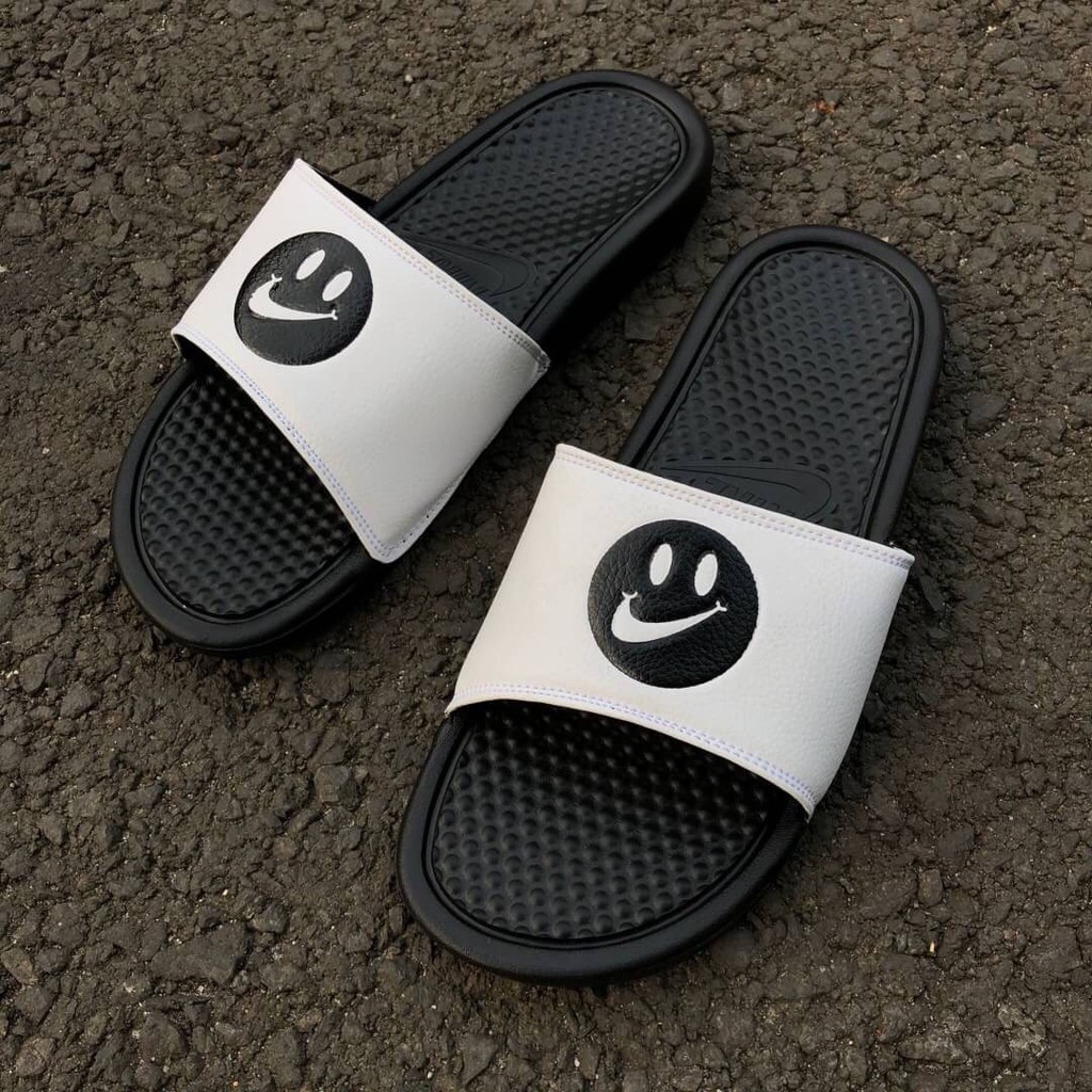 nike benassi smiley face