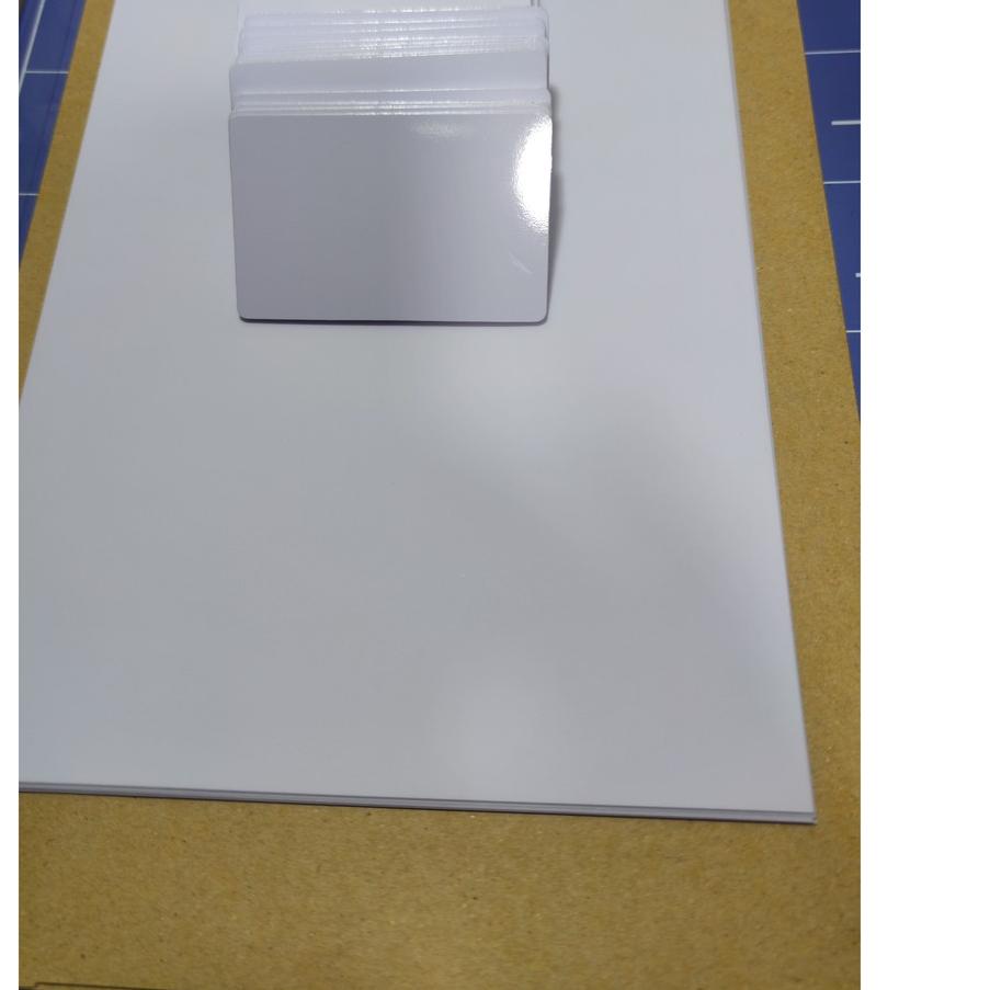 

STAR kertas pvc id card sudah di plong