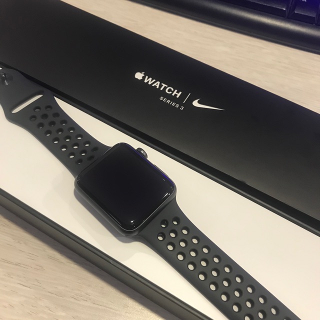 Apple Watch Series 3 Nike Edition 42mm, second garansi panjang