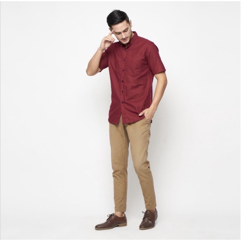 Kemeja Pria Cowok Polos Tangan Lengan Pendek Slimfit Casual Kantoran Murah Sale Premium Maroon