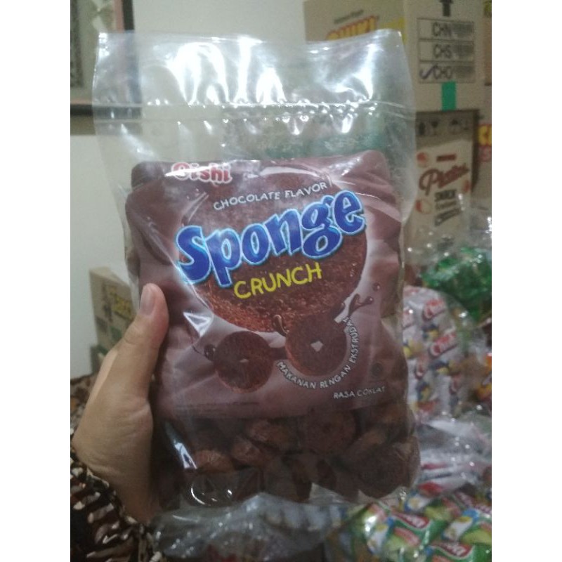 

oishi sponge chrunch rasa coklat