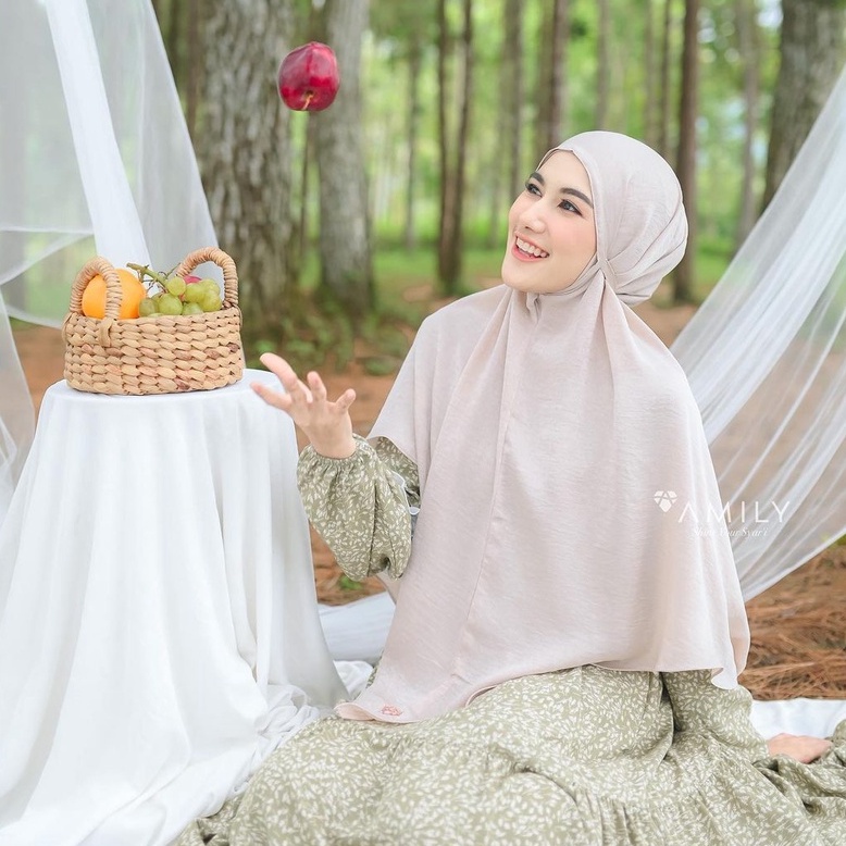 BERGO CRINCKLE AIRFLOW SILK PREMIUM JILBAB INSTAN RATU AMILY HIJAB TALI IKAT KHIMAR SYARI JUMBO VIRA