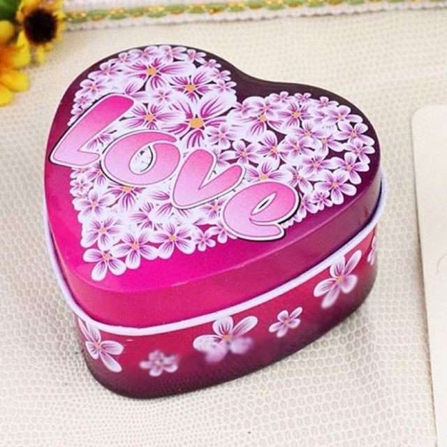 

Tin Box Heart