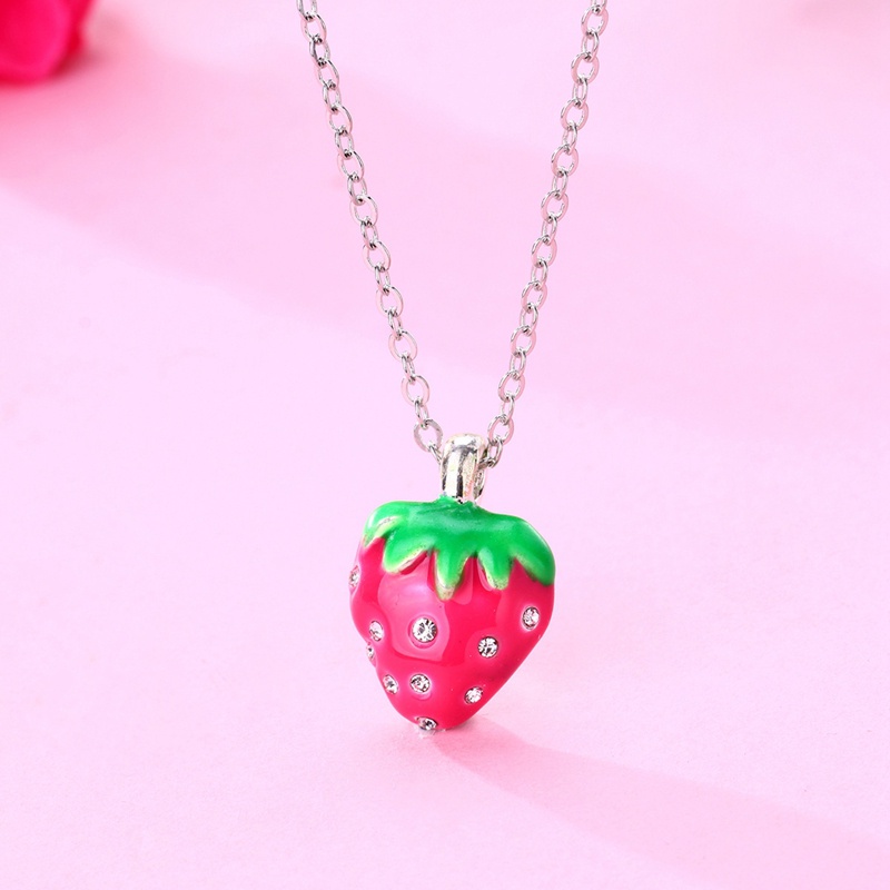 Kalung Choker Klavikula Pendek Liontin Strawberry Merah Kristal Bening Untuk Hadiah Anak Perempuan