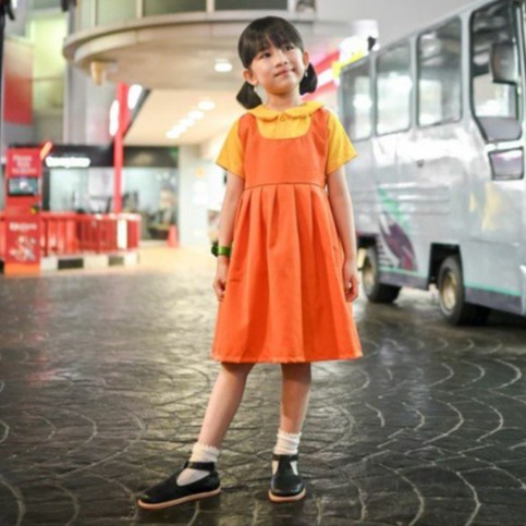 Kostum Baju BONEKA Squid Game Gem Skuid Dress Setelan Anak Cewek Perempuan Lucu