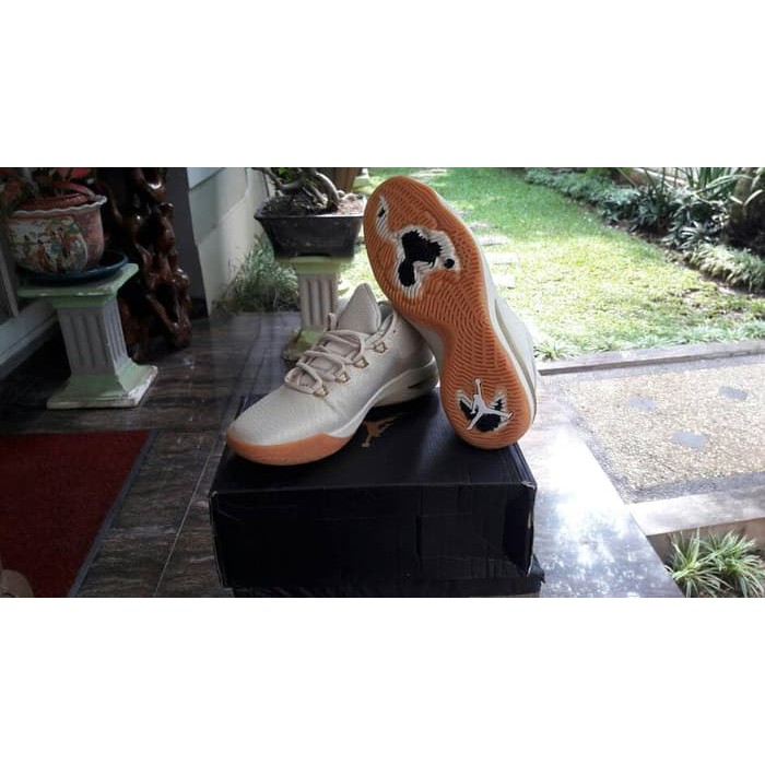 Termurah  Sepatu Basket Air Jordan CP3 X AE Orewood